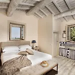 Farm stay Lupaia *